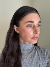 Load image into Gallery viewer, the betty studs