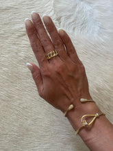 Load image into Gallery viewer, the james ring