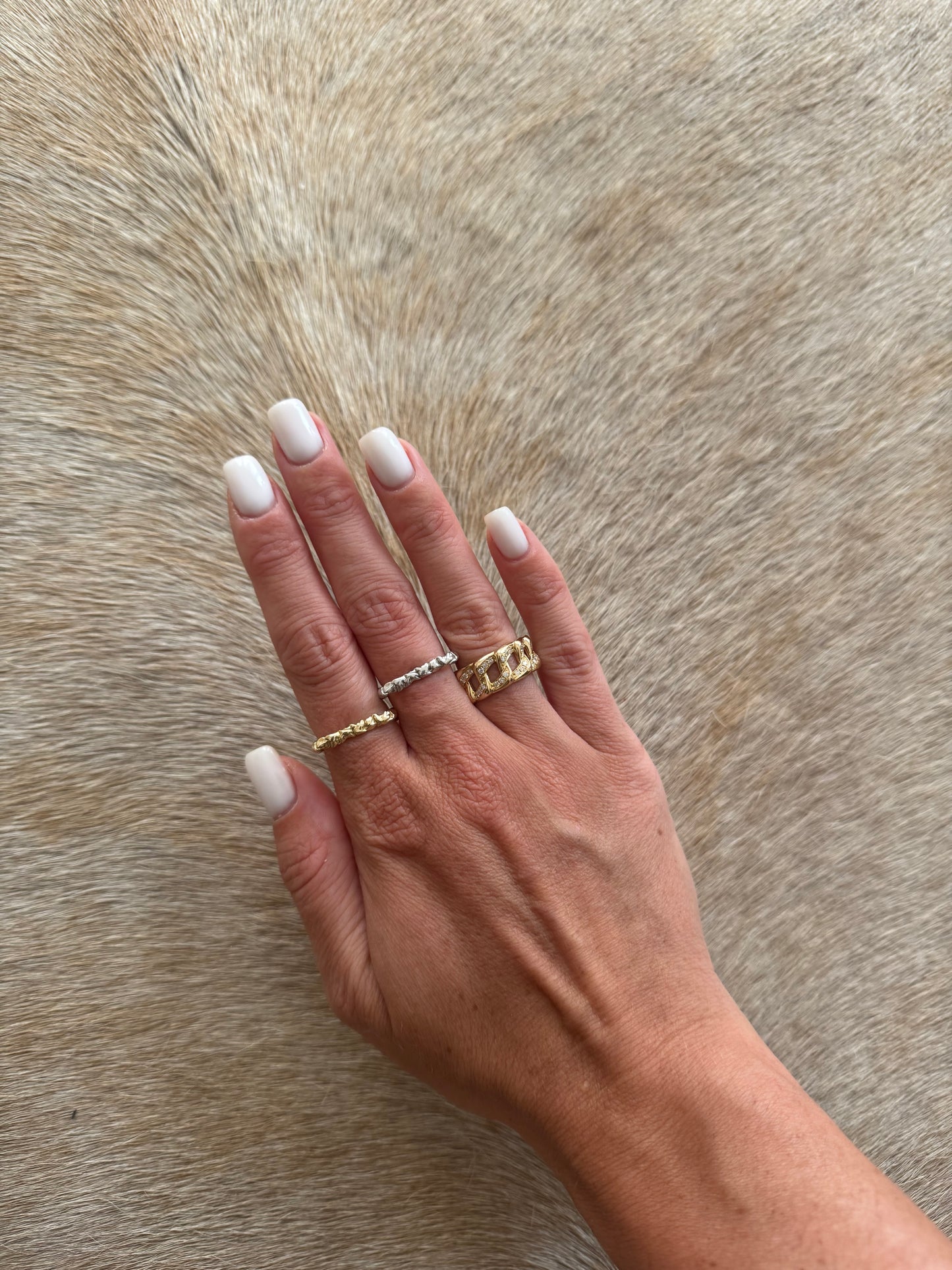 Close up 14 karat gold lab-grown diamond chunky chain link ring by BlaireBe Jewelry